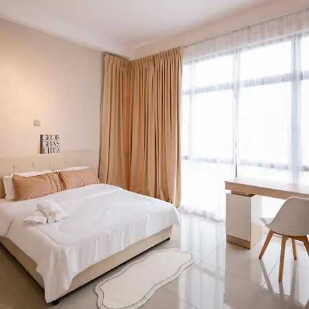 Mount Austin Palazio # Lake View Super Nice View Johor Bahru Exterior photo